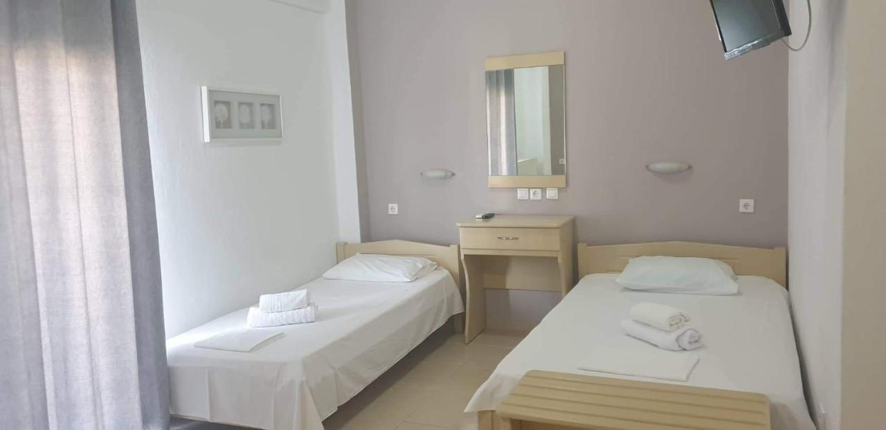 Achilleas Apartments Paralia Skotinis Exterior photo